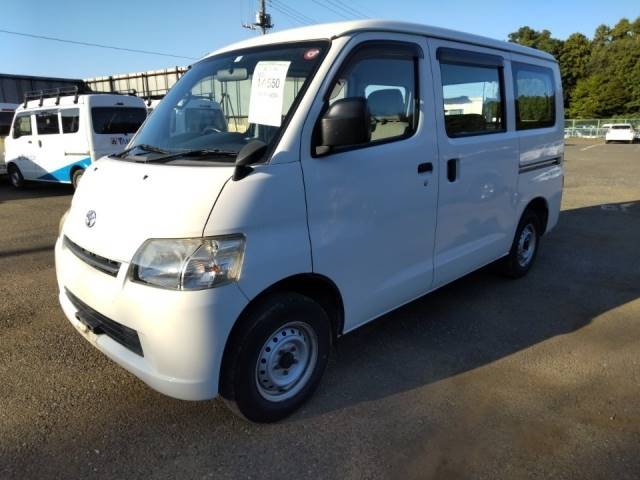 14550 TOYOTA TOWN ACE VAN S412M 2013 г. (LUM Tokyo Nyusatsu)